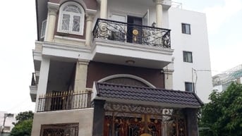 Cần  bán nhà MT đường Âu cơ (4 ×30) đúc 3 tấm giá