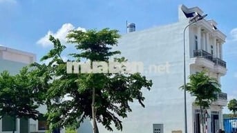 Bán gấp lô đất cổng Khu công nghiệp VSIP2 Tân Uyên Bình Dương