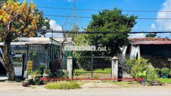 Chú năm bán miếng đất 317,8 m2 ngay trung tâm An Tịnh giá chỉ 650tr
