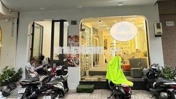  Mặt Tiền Hoa Cau 6x11m 3 Tầng Có Sẵn Cường Lực Máy Lạnh PhanXíchLong