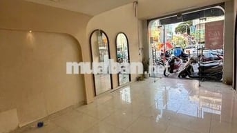  Mặt Tiền Ngay Ngã 4 Phan Xích Long và Phan Đăng Lưu 240m2 3 Lầu Mới