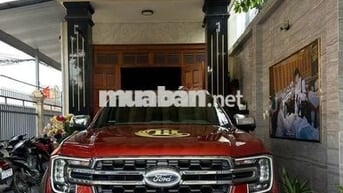 Ford Everest Titanium NextGen Titanium 4x2 2023 Đỏ