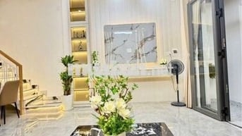 Nhà Đẹp 3 Tầng lại còn rẻ ,  Huỳnh Tấn Phát , Dt 45 5 9