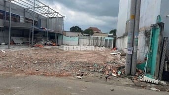 Cắt Lỗ Sâu Lô Đất sát QL22  352m2 Ngang 16m Chỉ Có 990Tr Xem Ngay