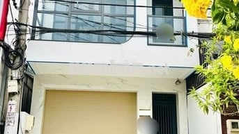 CHO THUÊ NHÀ MẶT TIỀN ĐƯỜNG TÂN THẮNG 4X20M 1L SUỐT NHÀ ĐẸP MỚI 