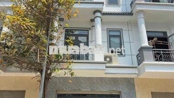 NHÀ 1 TRỆT 2 LẦU NGAY VÒNG XOAY KIM HẰNG