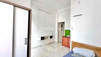 🏡 Studio ban công sát ĐH Bách Khoa  ✨ Điểm nổi bật: • Ban công riêng t