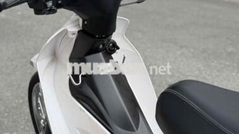 Sirius 50cc Trắng Xe số