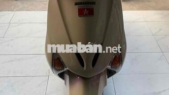 Honda Lead 110 Vàng kem Rất mới