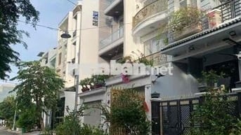 11 Tỷ – Quận 7 - Nhà 3 Tầng 90m² - Đường 10m - View Sông - KDC Phú Mỹ