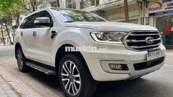 Ford Everest bản Titanium full 2 cầu sx 2019