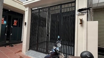 Nhà 10 m ra Hồ Sen 55m2 4 tầng giá 6.5 tỷ