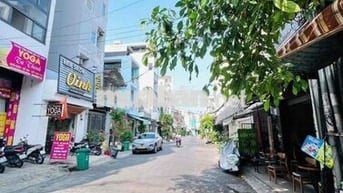 Nhà sát TT Parc Mall Q8. DT: 100m2, 3 Tầng kiên cố, 5PN. Chỉ 8,5 Tỷ