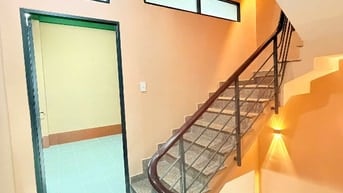 Bán Nhà mặt tiền 7 Hồng Lạc, 4x16m. 5 tầng, giảm 2 tỷ, chỉ còn 11tỷ3
