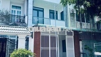 Nhà trệt 3 lầu trục chính KDC 586