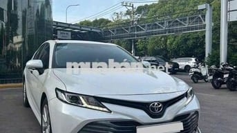 Toyota Camry 2.0G 2021 Trắng 52.000 km