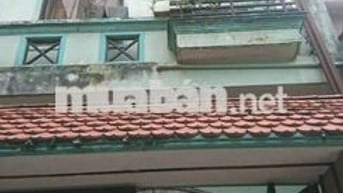 Cần ra nhà trệt 3 lầu , 4 phòng ngủ dĩ an tp Hồ Chí Minh
