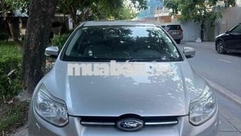 Ford Focus 2015 Bạc
