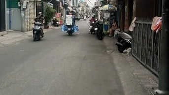Nhà Sát Mặt Tiền Nguyễn Thần Hiến, Quận 4, 70m², Giá Nhỉnh 6 Tỷ