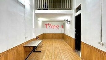 Cho thuê cả nhà 3 tầng phố Trịnh Đình Cửu