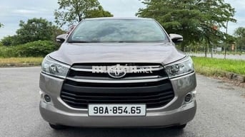 Toyota Innova 2018 Số sàn 8 chỗ Nâu