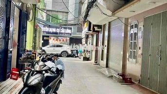 cho thuê cúa hàng, văn phòng diện tích 38 m2 khép kín ko đi chung