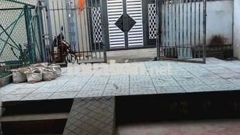 🏘️ Nhà cho thuê 2 phòng, sân rộng sát Lý Thường Kiệt, Thị Trấn Hóc Môn 