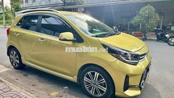 Kia Morning GTline 2022 vàng chanh