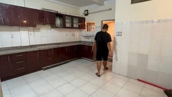 Lãnh Binh Thăng- Cư Xá Bình Thới Q11. DT : 4.5 x 14m . 3 Tầng 18 trệu