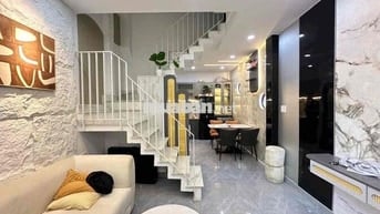 Cho thuê nhà 2pn 2Wc full nội thất gần HXH - Nguyễn Thái Sơn
