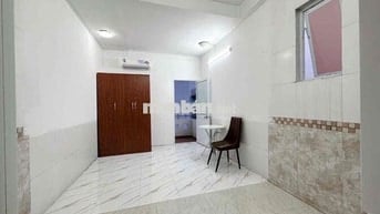Phòng trọ giá rẻ gần Q5 ban công cửa sổ gần Đại Học Y Dược, ĐH Mở mới