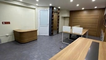 Cho thuê nhà 3 tầng mặt phố Kim Mã, phường Ngọc Hà, Ba Đình, Hà Nội