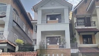 Bán nhà mặt tiền Hoa Lan, Phú Nhuận, 144m2, ngang 8m, 3 tầng, 53 tỷ