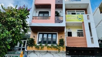 Nhà mới 4x20m 1 trệt lửng 4 lầu st 6PN 9WC có thang máy - Giá 15 tỷ Tl