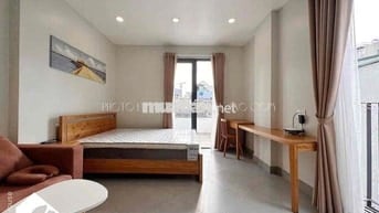 Cho thuê siêu phẩm căn hộ dịch vụ full nội thất ban công cực rộng