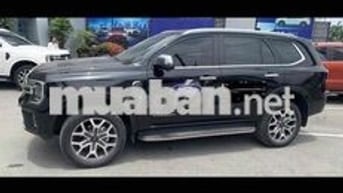 Ford Everest 2024 1 cầu Đen 4.9 vạn