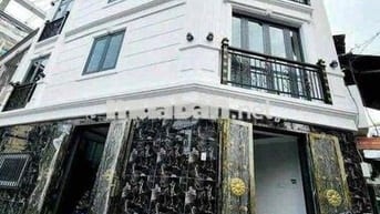 NC góc Thích Quảng Đức . Phú Nhuận ( 1 trệt 4 lầu st ) máy lạnh