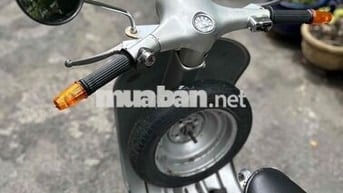 Piaggio Vespa 50S Bạc Nhật