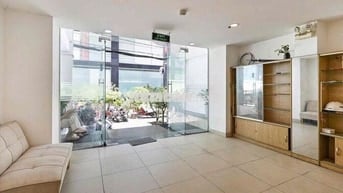 Cho thuê mặt bằng kinh doanh hẻm xe tải đường Sư Vạn Hạnh, Quận 10