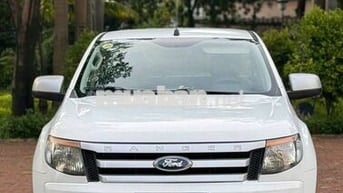 Ford Ranger XLS 2.2L 2015 Trắng 35 vạn