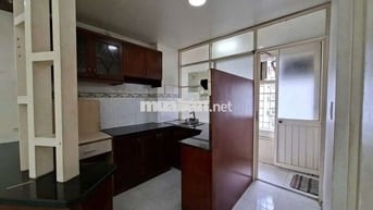 Chính chủ bán CH H3 Hoàng Diệu Q4 2PN 1WC 73m SHCC 4,7ty