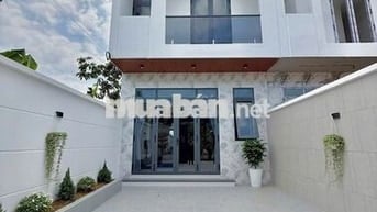 Bán nhà phố SHR-hoàn công gần Sân Golf Long Thành. 700tr sở hữu