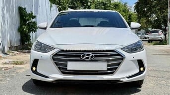 Hyundai Elantra 2.0 Sport 2018 67000 km Trắng