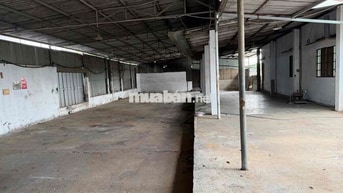 Cho thuê kho 12 x35-420 m ( co nhà cấp 4 )-2 phong sach sẽ-giá 16 tr