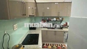 Mình có phòng mặt tiền đường CMT8 Trấn Biên, đường lớn đậu xe hơi thoả