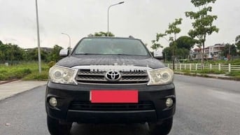 Toyota Fortuner 2010 Xăng Tự động Đen
