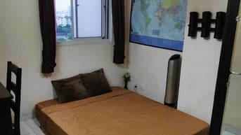 Phòng có máy lạnh/quạt với nhiều chế độ hoạt động khác nhau.