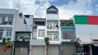 Cho thuê nhà mặt tiền Dương Quảng Hàm, Gò Vấp