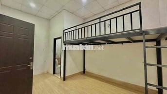 Duplex Quận 9 Gác cao - Gần Đại Học Ngân Hàng