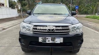 Toyota Fortuner 2009 2 cầu Đen